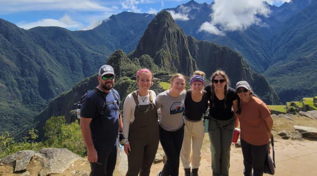 Gap students Machu Picchu