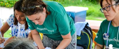 Projects Abroad Medical Interns assist local professionals in the Philippines