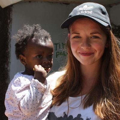 Julie T i Kenya.